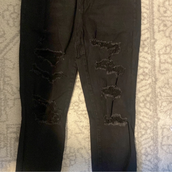 American Eagle CURVY Hi-rise Jeggings sz 14 in  Black Ripped Shredded Distressed - Picture 3 of 5